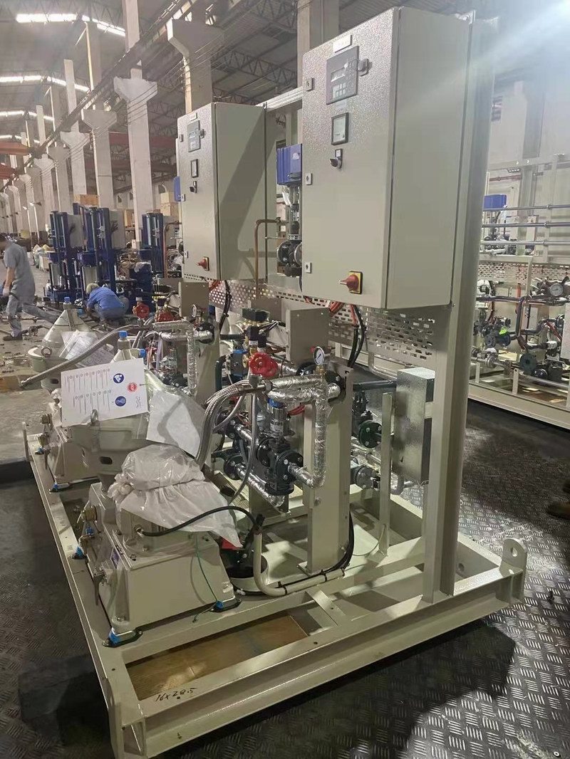 Marine mineral oil separator